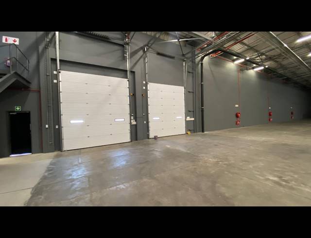 2,596M² WAREHOUSE TO LET IN LOUWLARDIA